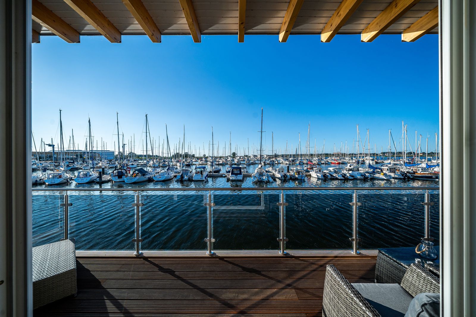 Float 100 Struck - #8