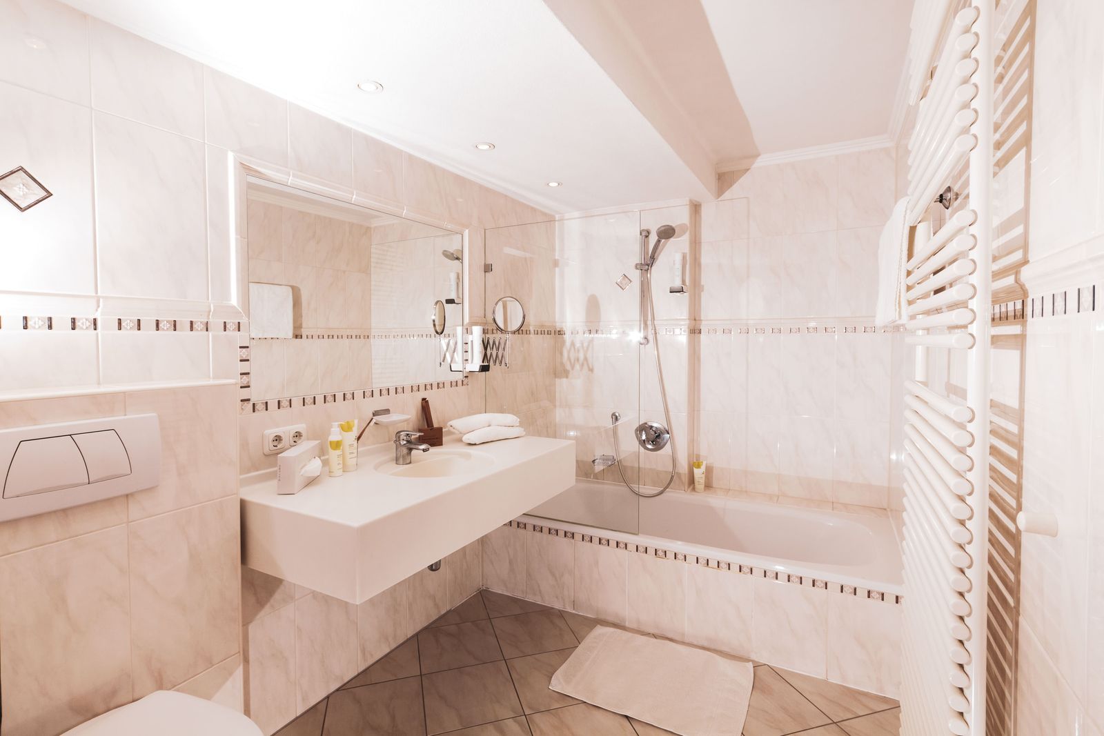 biohotel bruggerhof zimmer Standard Bad