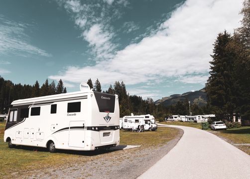 Posto auto incl. Auto con roulotte/mobile/tenda (1/1) - Bruggerhof – Camping, Restaurant, Hotel