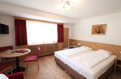 Doppelzimmer Standard für 2 (2/2) - Bruggerhof – Camping, Restaurant, Hotel