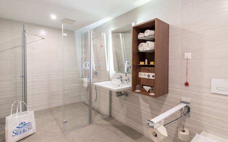 Komfort-Doppelzimmer Deluxe mit Balkon (behindertenfreundlich) image 2 - Strandhotel Seerose