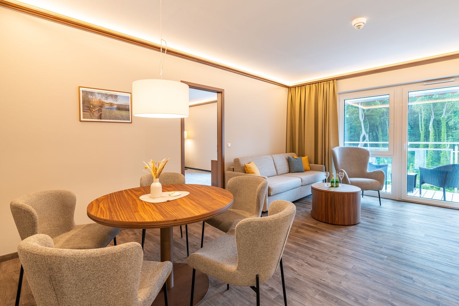 Familiensuite mit Balkon image 1 - Strandhotel Seerose