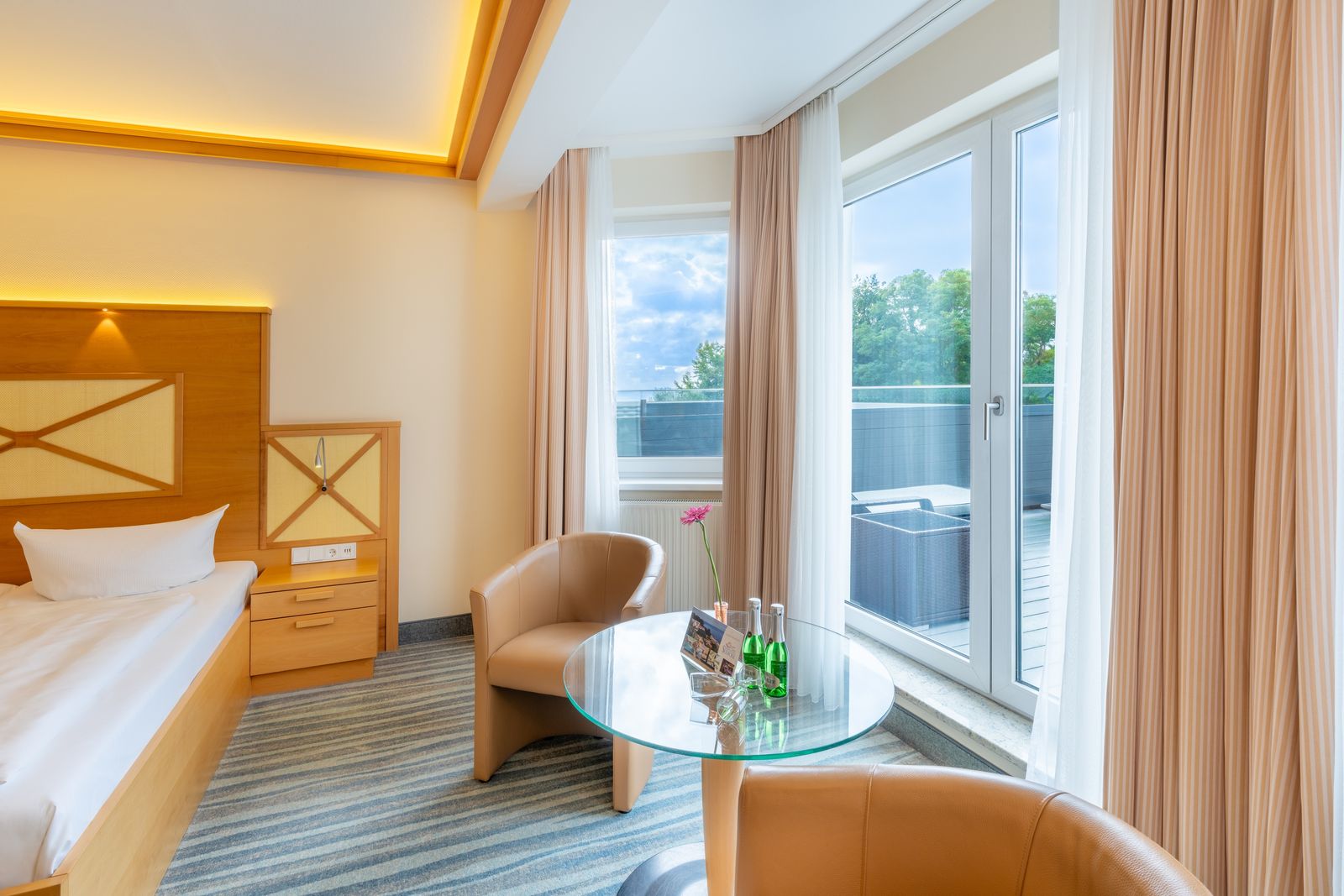 Komfort-Doppelzimmer mit Balkon & Meerblick image 7 - Strandhotel Seerose