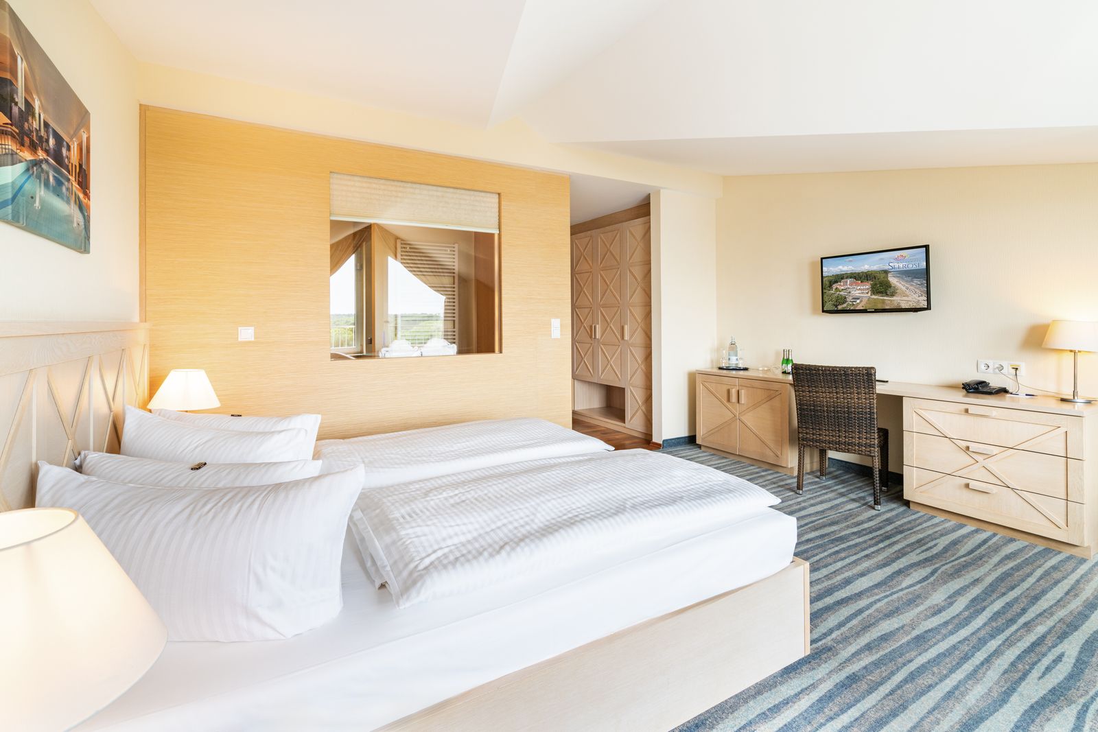 Doppelzimmer mit Meerblick image 2 - Strandhotel Seerose