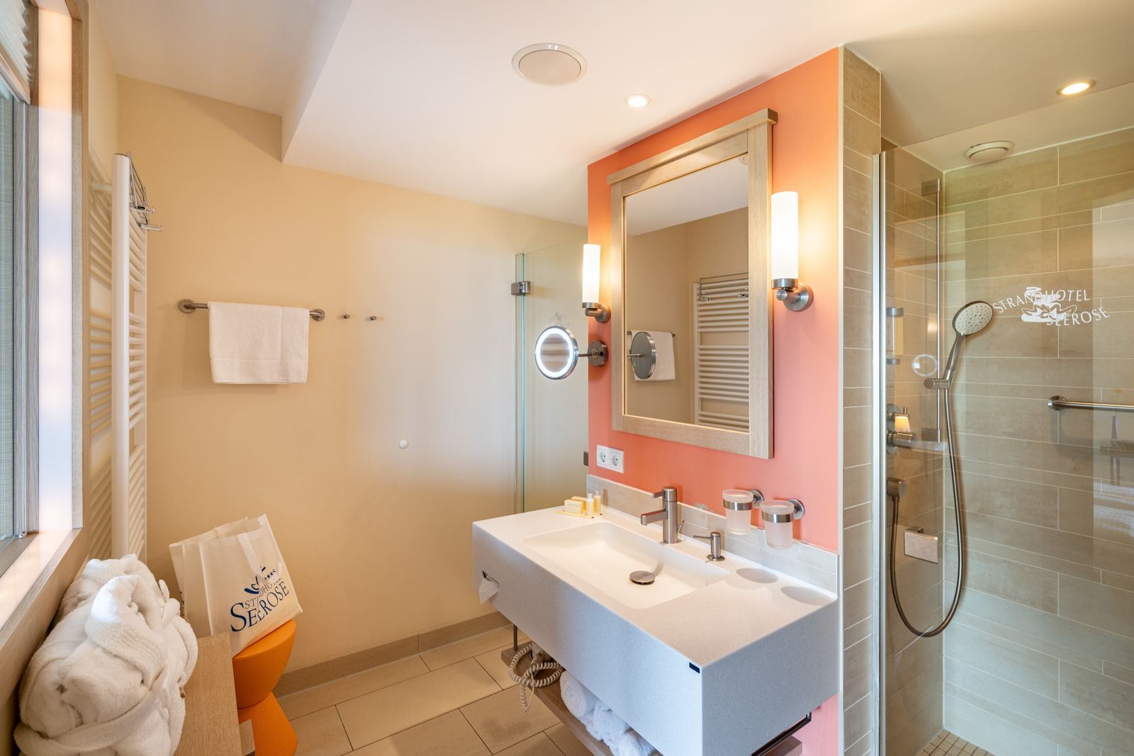 Komfort-Doppelzimmer mit Balkon & Meerblick image 5 - Strandhotel Seerose