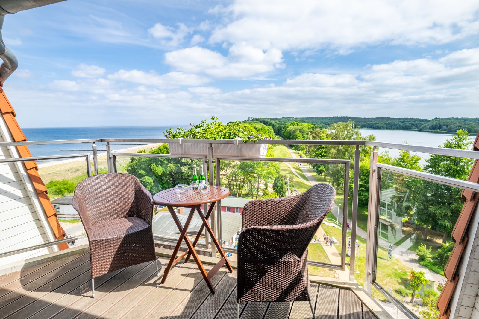 Komfort-Doppelzimmer mit Balkon & Meerblick image 2 - Strandhotel Seerose