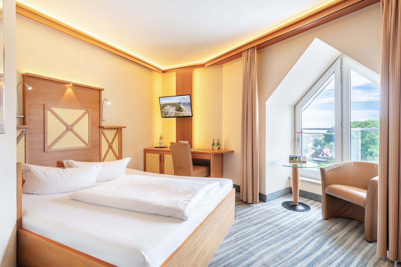 Kleines Doppelzimmer mit Meerblick image 1 - Strandhotel Seerose