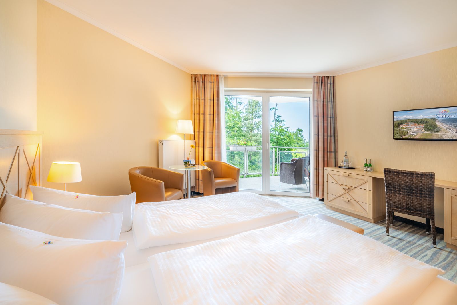 Komfort-Doppelzimmer mit Balkon image 1 - Strandhotel Seerose