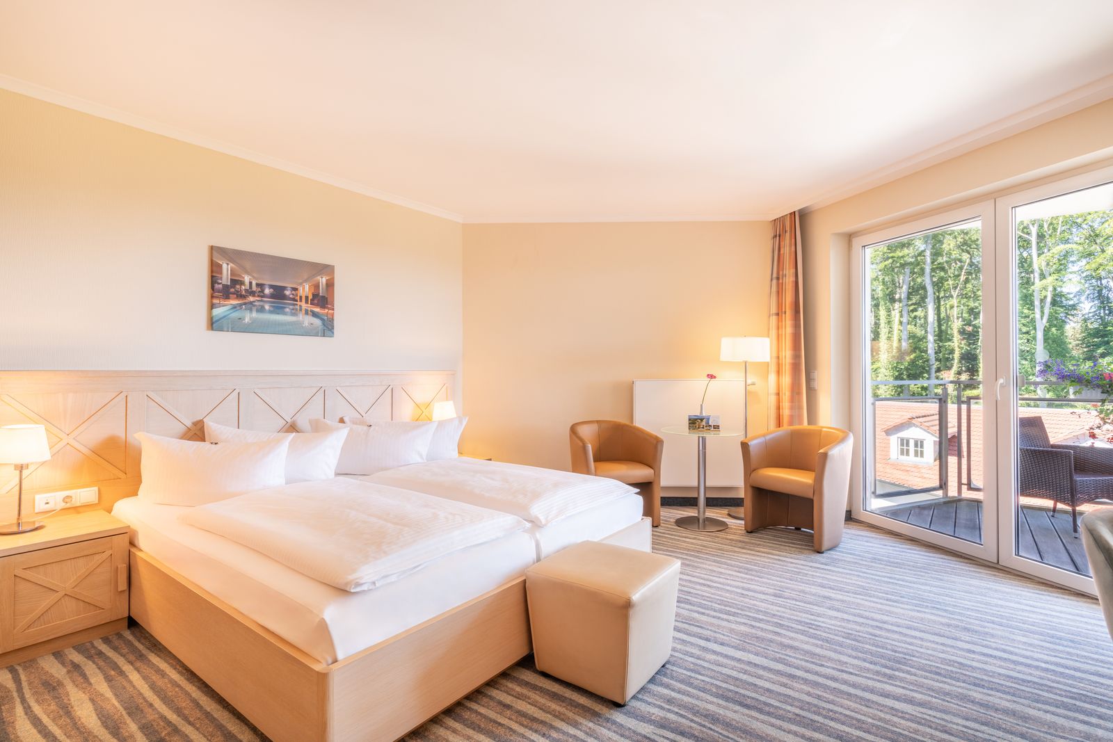 Komfort-Doppelzimmer mit Balkon & Meerblick zur Waldseite image 2 - Strandhotel Seerose