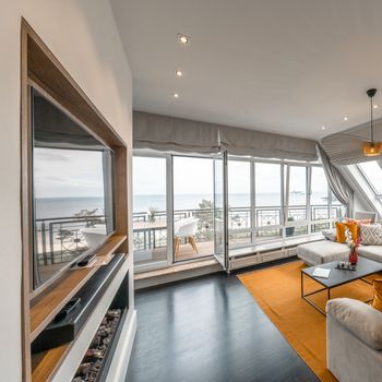 Panorama master suite