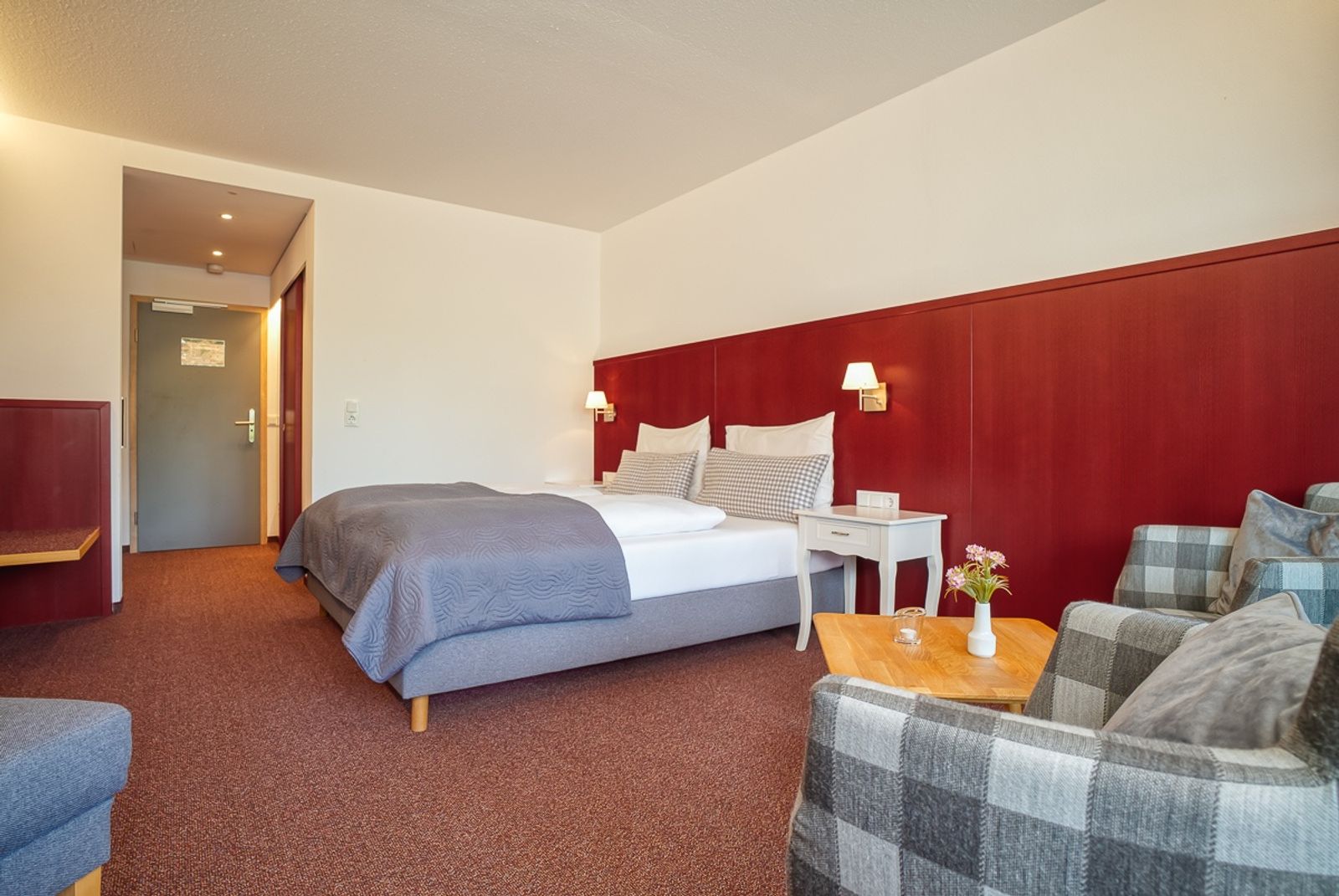 Doppelzimmer Komfort mit Balkon image 1 - Landhaus Hotel Sommerau GmbH