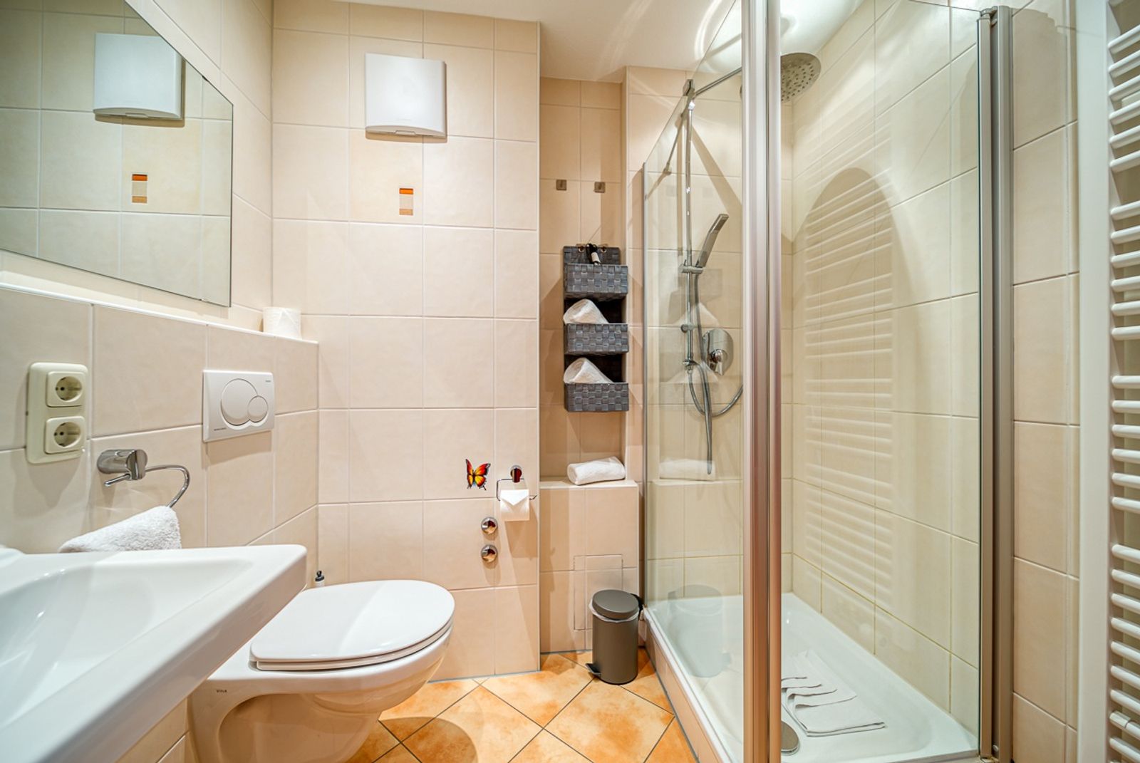 Doppelzimmer Komfort (plus ein Kind möglich) image 3 - Landhaus Hotel Sommerau GmbH