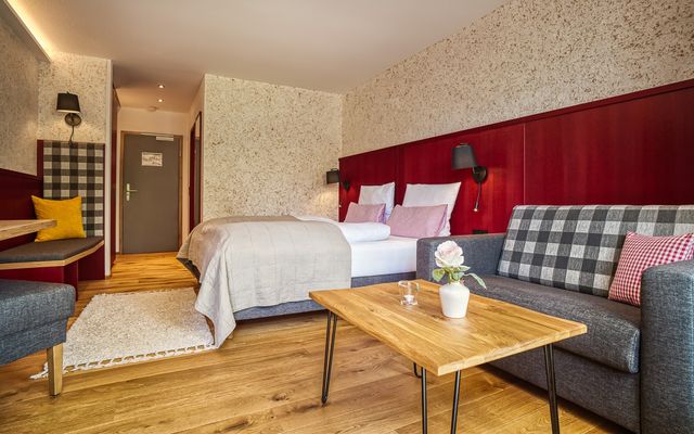 Doppelzimmer Komfort (plus ein Kind möglich) image 3 - Landhaus Hotel Sommerau GmbH