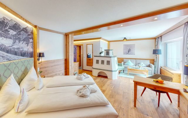 Hotel Room: small junior suite "Landleben" with south west facing balcony - Dein Engel