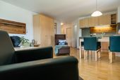 Apartment • Lake • Side