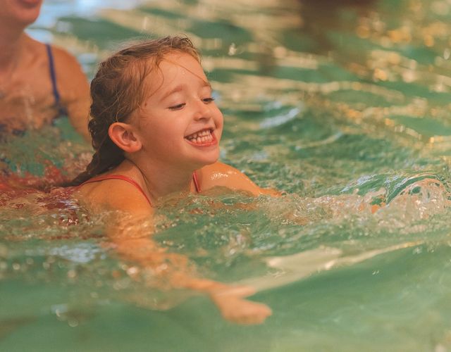 Angebot: Mit Spiel & Spaß im Urlaub schwimmen lernen - Hotel Tirolerhof