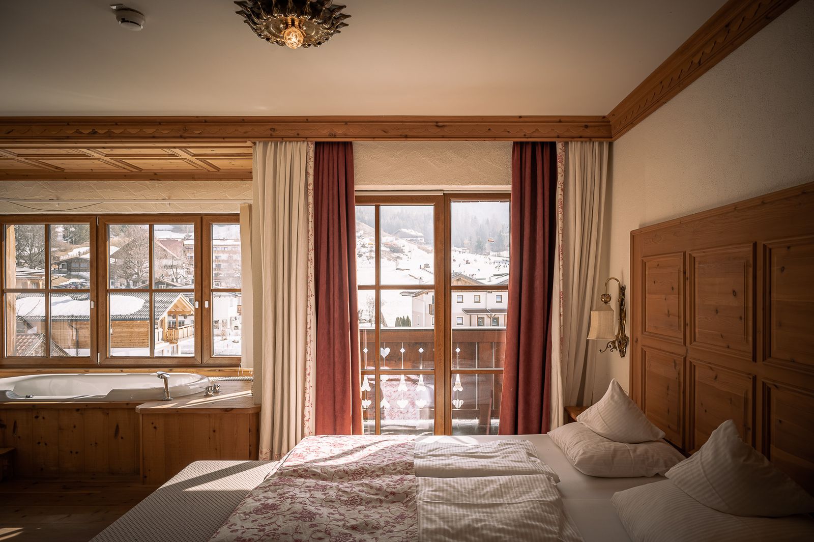 ZIRBEN DELUXE image 3 - Familotel Zugspitze Hotel Tirolerhof