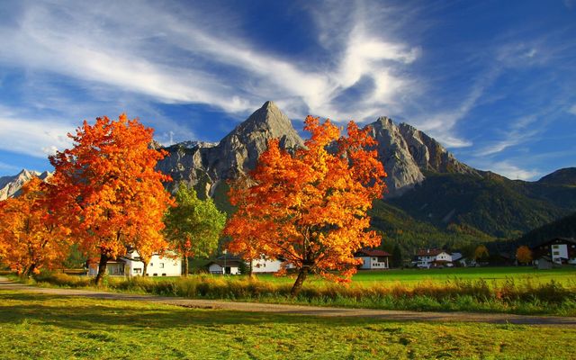 COLORFUL - AUTUMN - DAYS image 2 - Familotel Zugspitze Hotel Tirolerhof