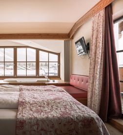 ZIRBEN XXL image 4 - Familotel Zugspitze Hotel Tirolerhof