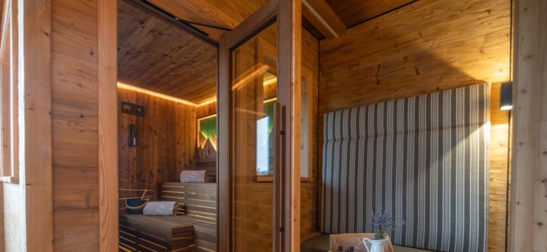 Natur- & Wellnesshotel Brunner Hof 4****S: naturSPA-Wohlfühlsuite "Liebesglück" 46 m² image #8