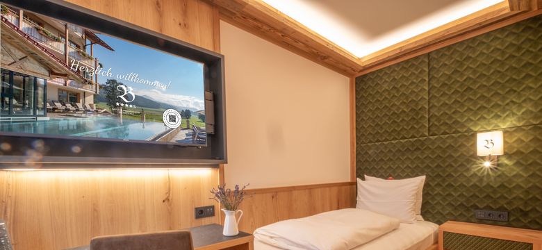 Wellnesshotel Brunner Hof im Bayerischen Wald naturZimmer Kräuterduft mit extra Schlafraum, Balkon, Klimaanlage