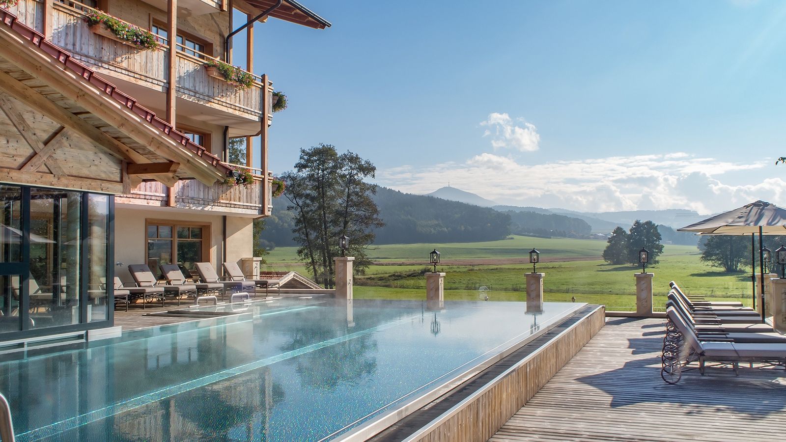 Wellnesshotel Brunner Hof Bayerischer Wald Sky-Infinity-Pool