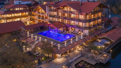 Wellnesshotel Brunner Hof Bayerischer Wald bei Nacht