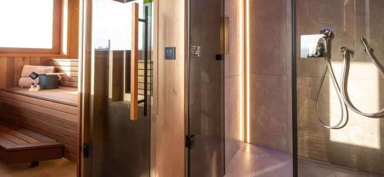 Natur- & Wellnesshotel Brunner Hof 4****S: naturSPA-Wohlfühlsuite "Heimatglück" 95 m² image #10