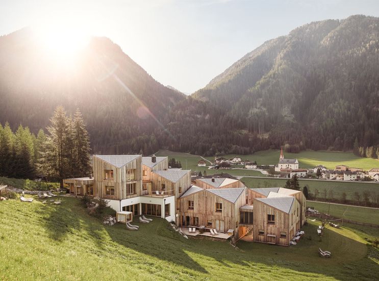 BIO HOTEL Blasla Hof: Außenbereich Morgengruß Sonne - Blasla Hof, Gsies, Pustertal, Trentino-Südtirol, Italien