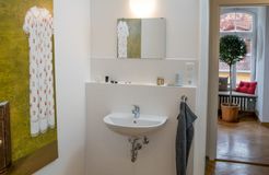 Standard single room with bathroom (2/3) - Biohotel Schloss Kirchberg