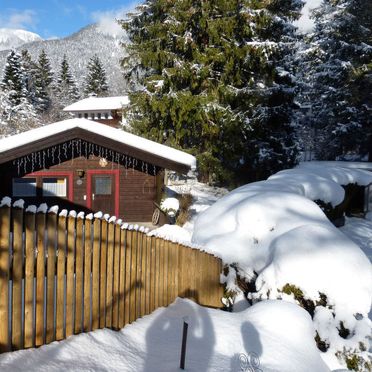 Außen Winter 11, Ferienhütte Franke in Garmisch-Partenkirchen, Garmisch-Partenkirchen, Oberbayern, Bayern, Deutschland