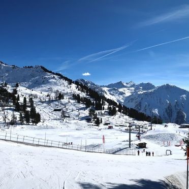 Inside Winter 69, Chalet Ahnis im Wallis, Nendaz, Wallis, Valais, Switzerland
