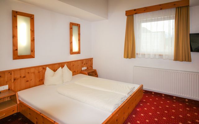 Dreibettzimmer „Yakari" image 3 - Familotel Pitztal Kinderhotel Stefan