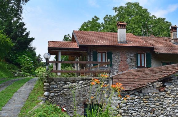 Außen Sommer 1 - Hauptbild, Rustico Casa Mulino, Castelveccana, Lago Maggiore, Lombardei, Italien