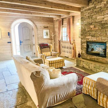 Inside Summer 3, Chalet Anna, Grosotto, Lombardei Winter, Lombardy, Italy