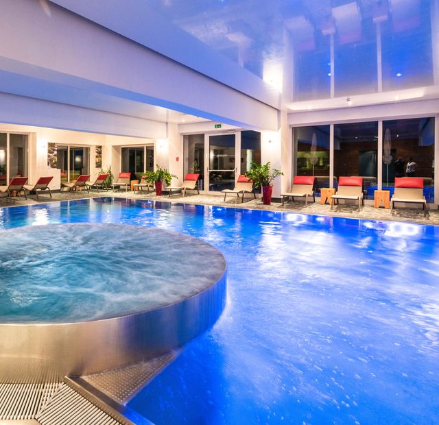 Farblichthallenbad - Hotel Gassner