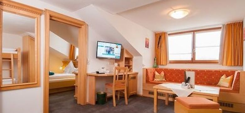 Hotel MY Kramerwirt: Typ 4 - Familienzimmer Mansarde image #1