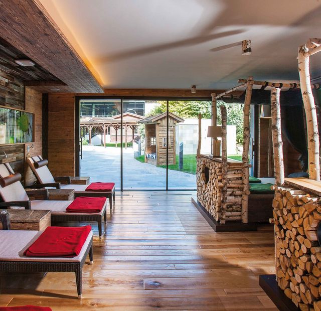 Impressions #5 - Hotel Paradiso