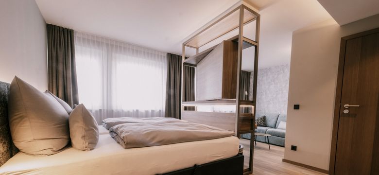 Holzapfel Wellness- und Thermenhotel: Comfort Doppelzimmer image #3