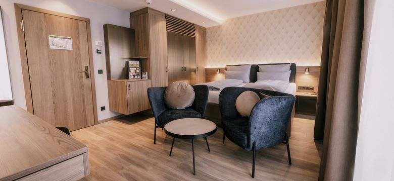 Holzapfel Wellness- und Thermenhotel: Standard Doppelzimmer image #5