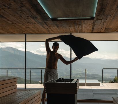 Panorama Hotel Huberhof: Hiking and wellness