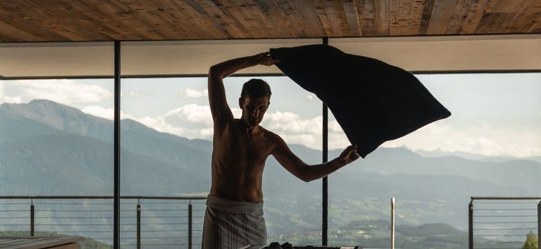 Panorama Hotel Huberhof: Hiking and wellness