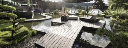 Viktoria Alpine Hideaway - Wellnesshotel - Außenbereich mit Außenpool