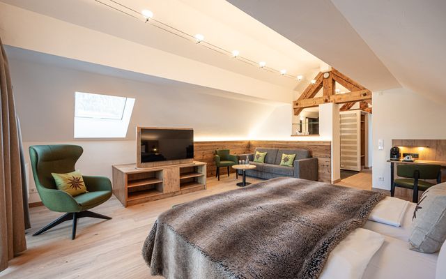 Hotel Zimmer: Gipfel Deluxe Suite - AlpinLifestyleHotel Löwen & Strauss