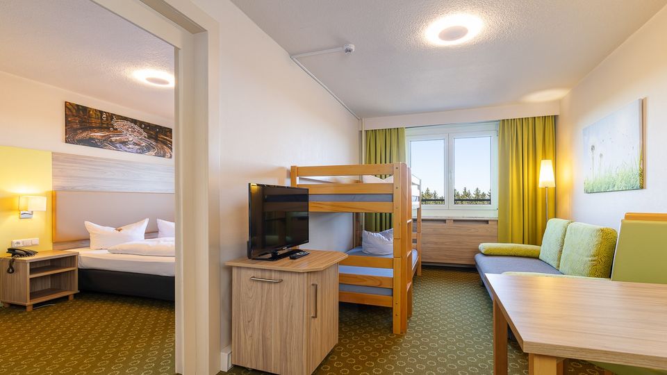 Familienzimmer mit Doppelstockbett 