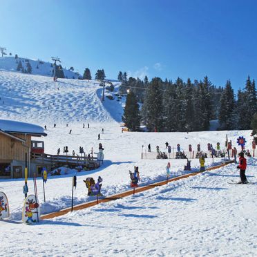 Inside Winter 40, Hütte Antonia im Zillertal, Mayrhofen, Zillertal, Tyrol, Austria