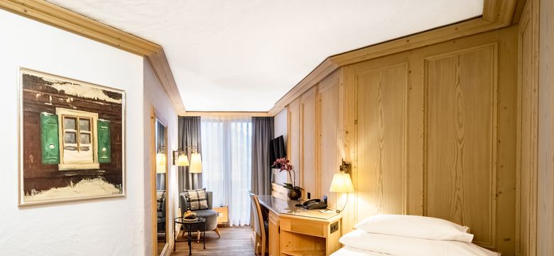 ERMITAGE Wellness- & Spa-Hotel: Einzelzimmer Horn image #1