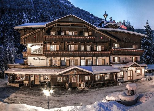 BIO HOTEL Aqua Bad Cortina: Außenansicht Winter - Aqua Bad Cortina, Sankt Vigil in Enneberg, Dolomiten, Trentino-Südtirol, Italien