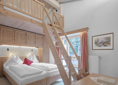 Mulit-Bed Room Classic – with 3 beds on mezzanine floor (1/2) - Aqua Bad Cortina