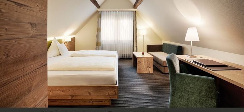 Hotel Kronelamm im Schwarzwald: Marktbrunnen im Gästehaus (Nebengebäude) image #4